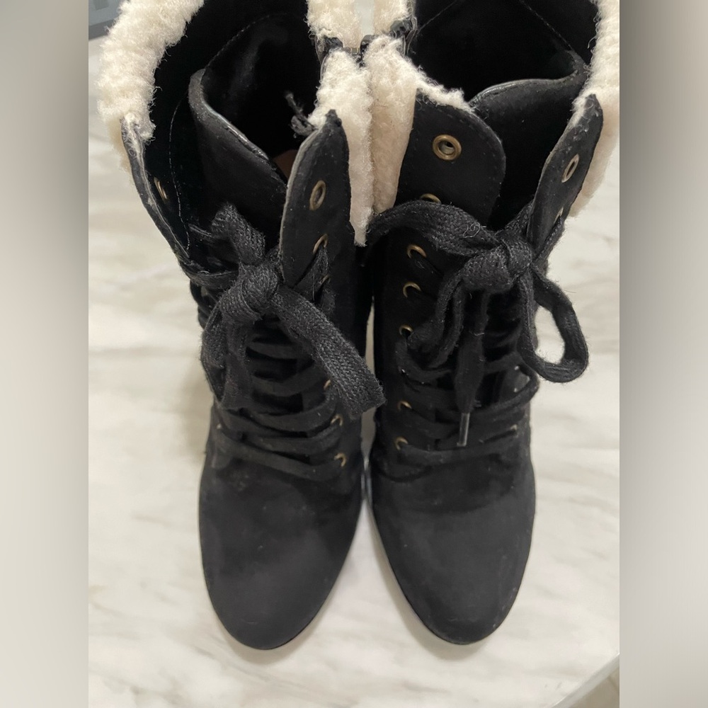 Thompson Black Lace Up Women's Boots